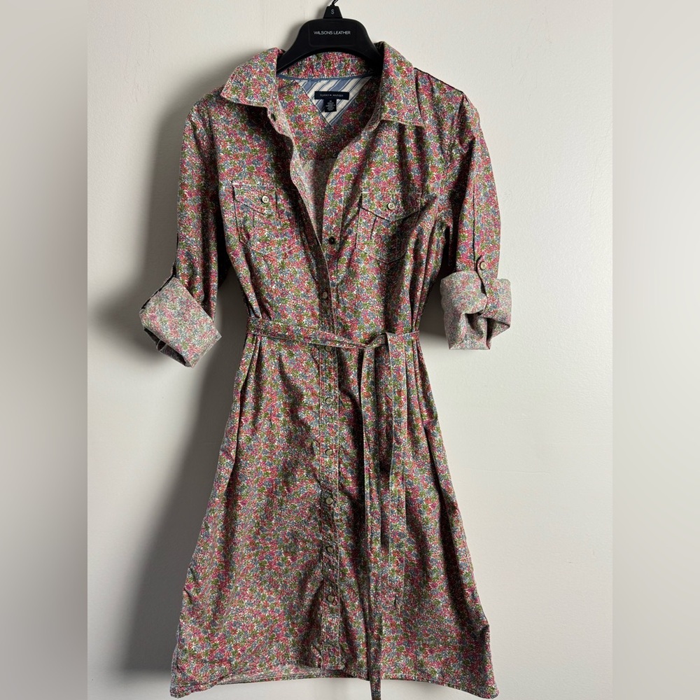 Tommy Hilfiger 3/4 sleeve floral snap down & tie front shirt dress